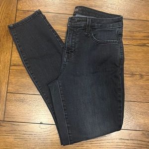 NYDJ Skinny Jeans with Lift & Tuck Technology. Super sliming and like new